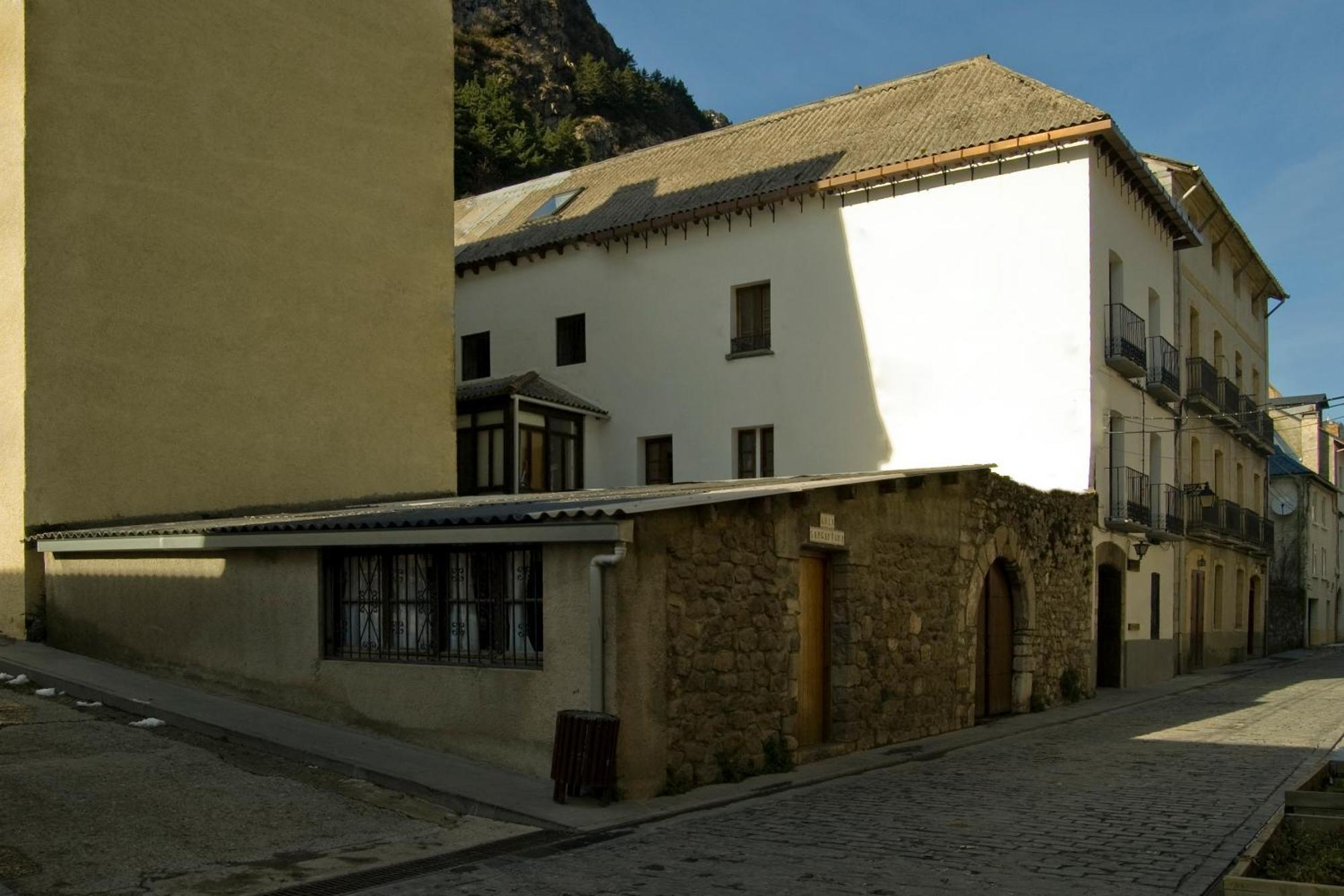 Albergue-Refugio Sargantana Canfranc Eksteriør billede