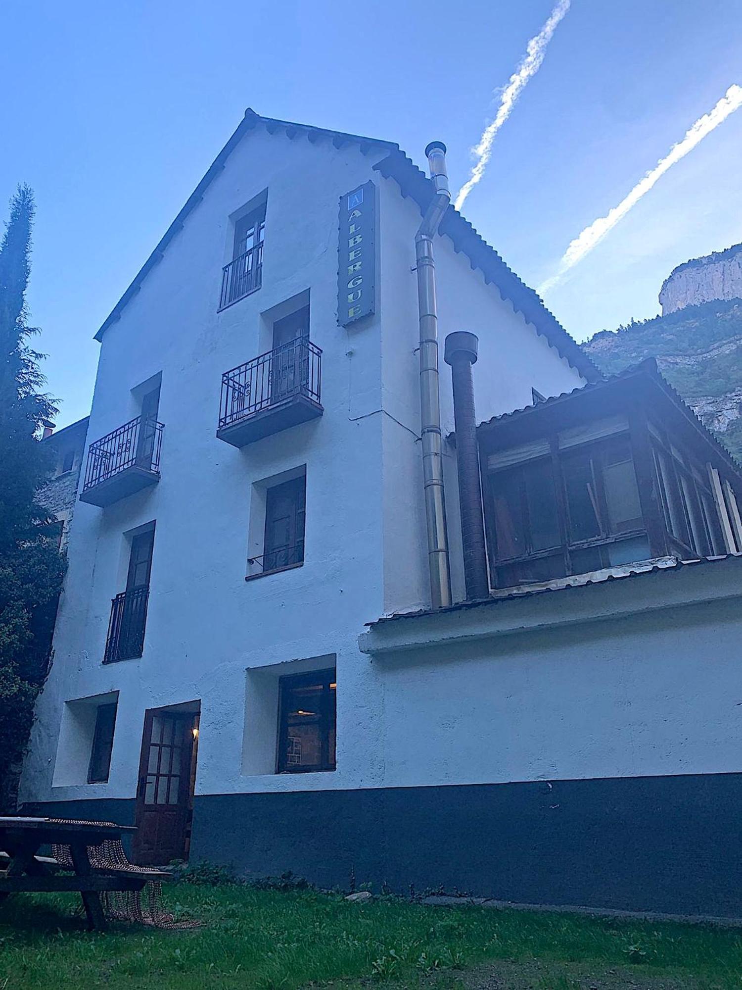 Albergue-Refugio Sargantana Canfranc Eksteriør billede