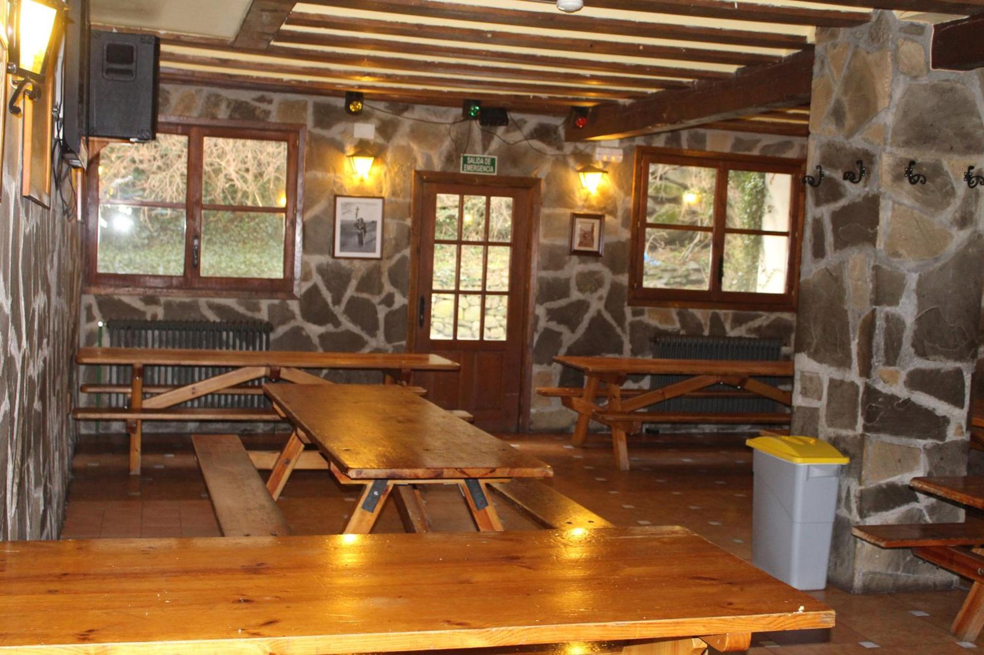 Albergue-Refugio Sargantana Canfranc Eksteriør billede